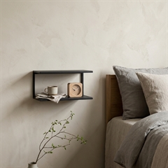 Sort sengebord i pulverlakeret metal